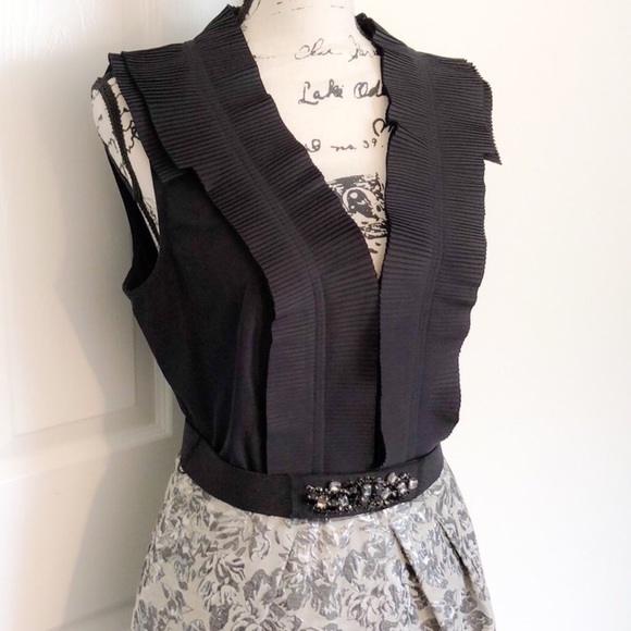 BCBG dress 👗😍 - Picture 2 of 5